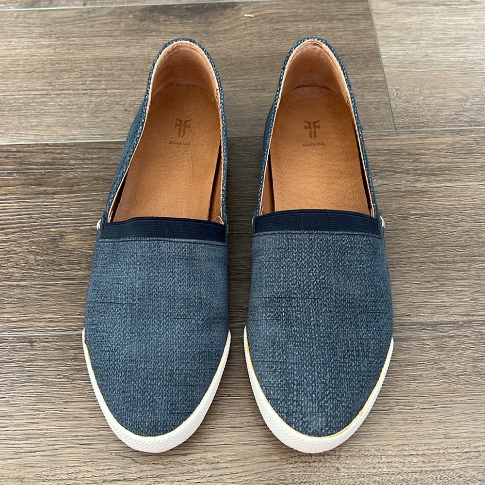 Frye Leather 6 1/2 slip on Melanie shoes
